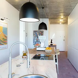 Columbano - Boutique Ensuites, Cokitchen & Parking Maison d'hôtes